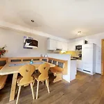 Residenz Sonnenfeld 2 Tatil Evi Neukirchen am Großvenediger